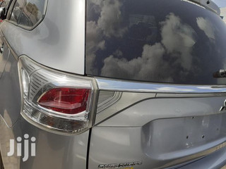 mitsubishi-outlander-2013-silver-4_10