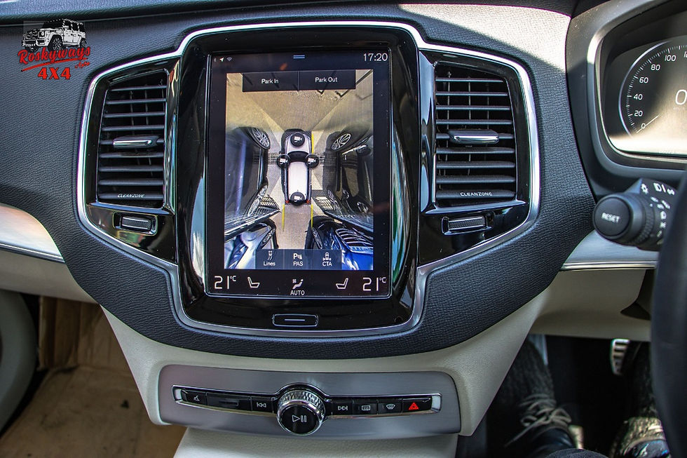 Thumbnail: Volvo XC90 T5