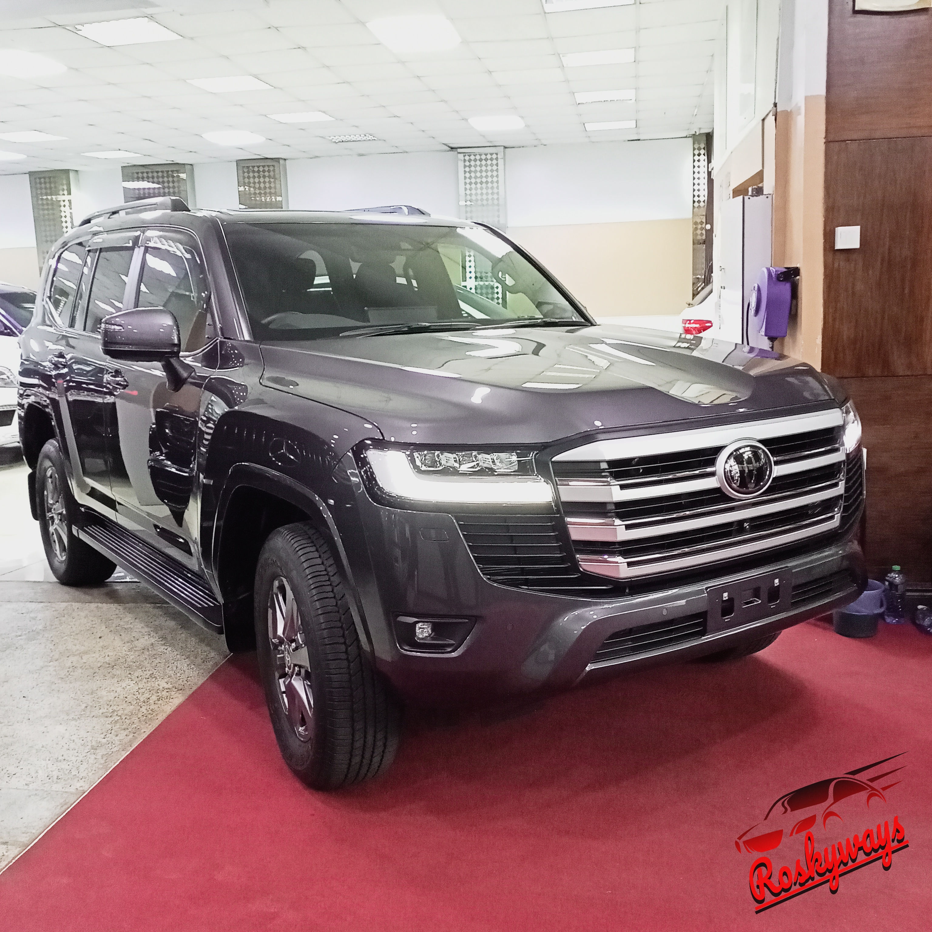 Toyota Land Cruiser 300 VX