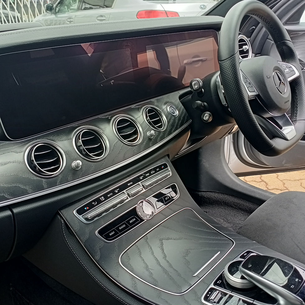 Thumbnail: Mercedes Benz E250