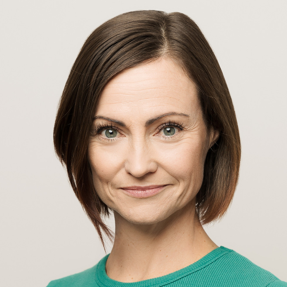 Alira Prideaux Headshot.jpg