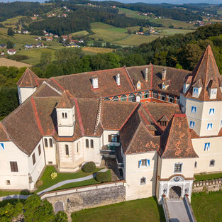 (c)Schloss-Kornberg 