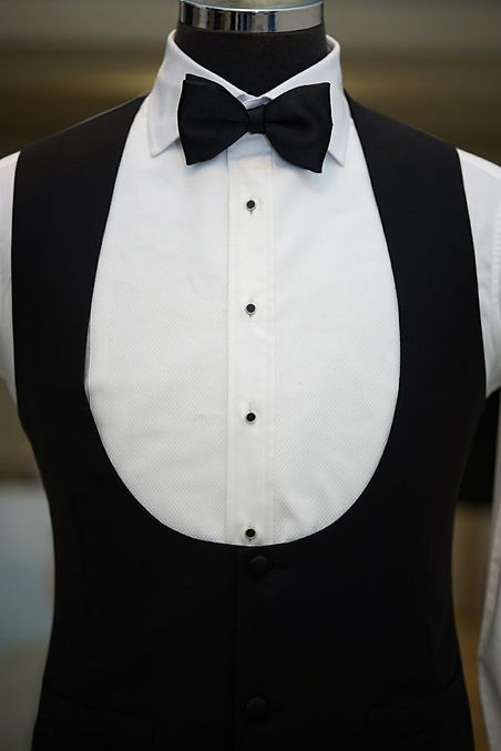 Horseshoe vest for tuxedo