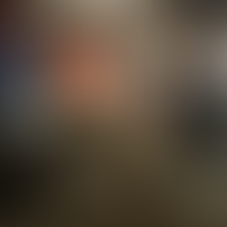 - her finner du mange kjente personer