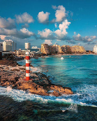 faro de punta cancun.jpg