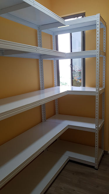 5 Tier, L shape Medium + Large, Metal shelving, remove centre pole