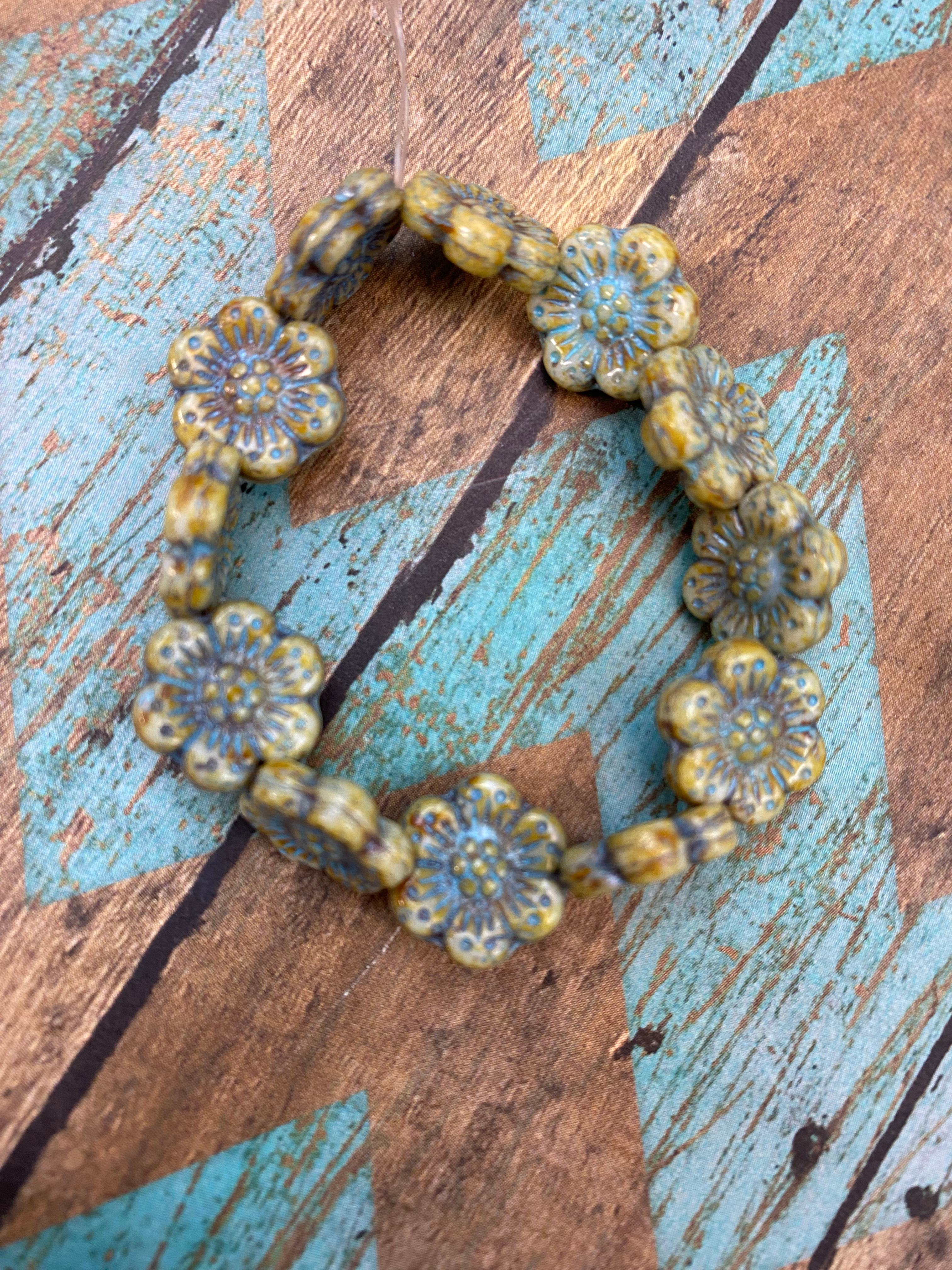 14mm Wild Rose Opaque Ivory w Turquoise and Picasso Finishes