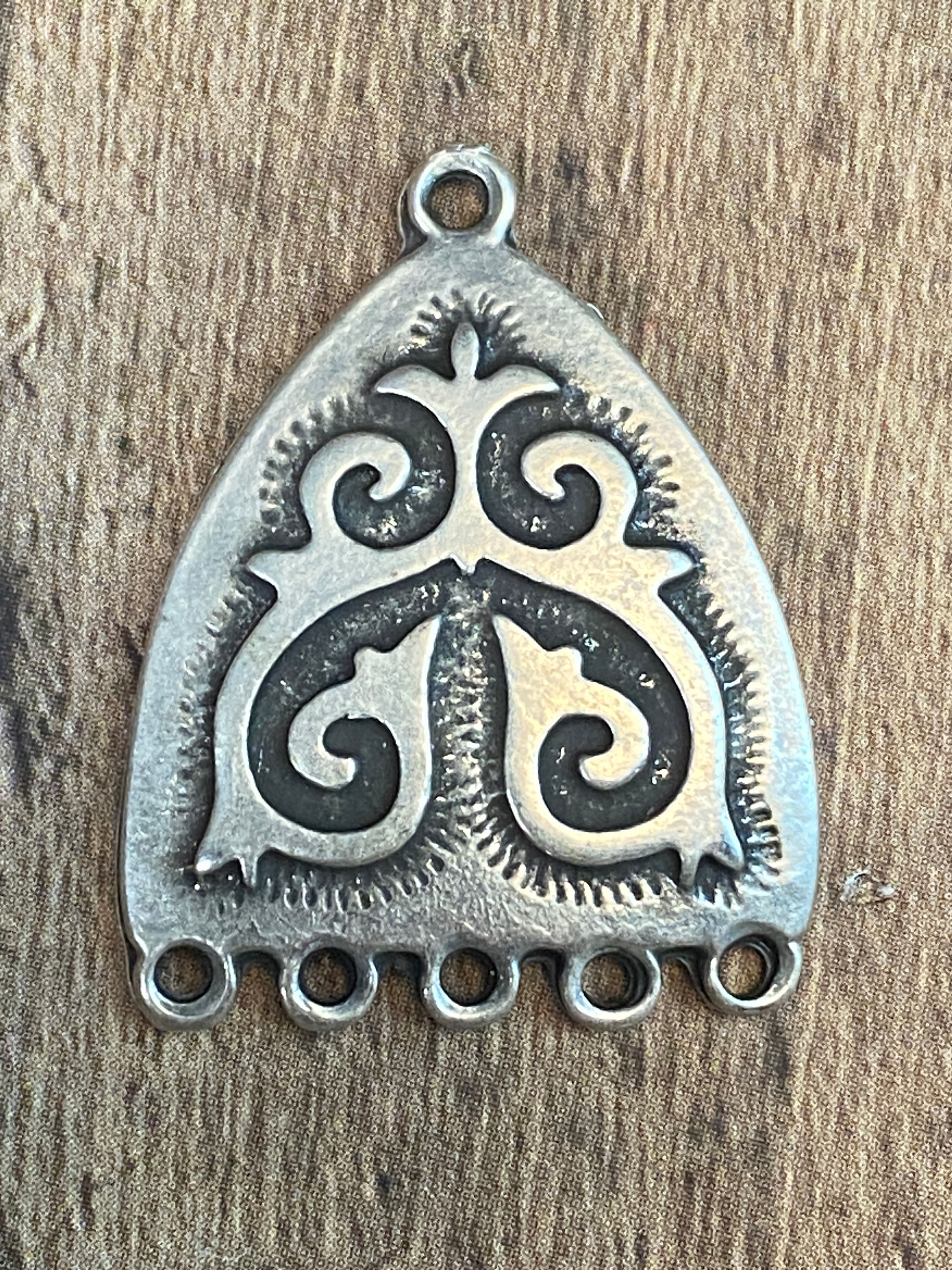 5 to 1 Drop Flourish Pendant or Strand Connector