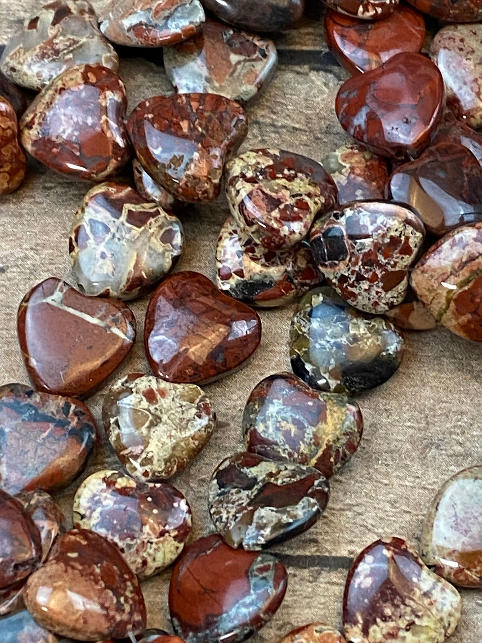 Miniatura: 10-12mm x 10mm Poppy Jasper Hearts