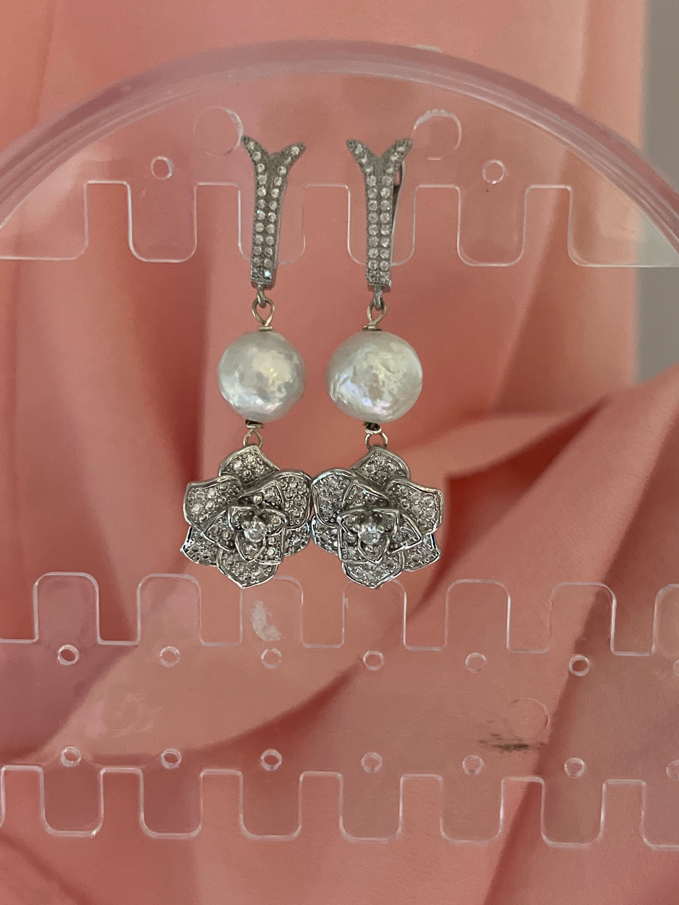 Aretes largos flor 