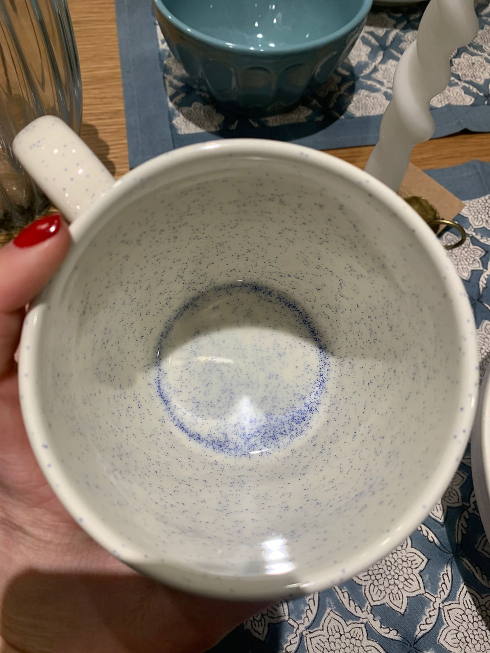 Miniature : Tasse blanche et paillettes