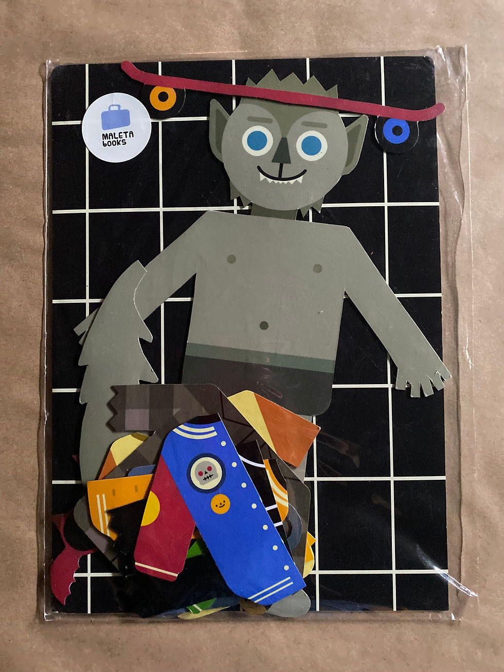 Thumbnail: Magnetic clothing set
