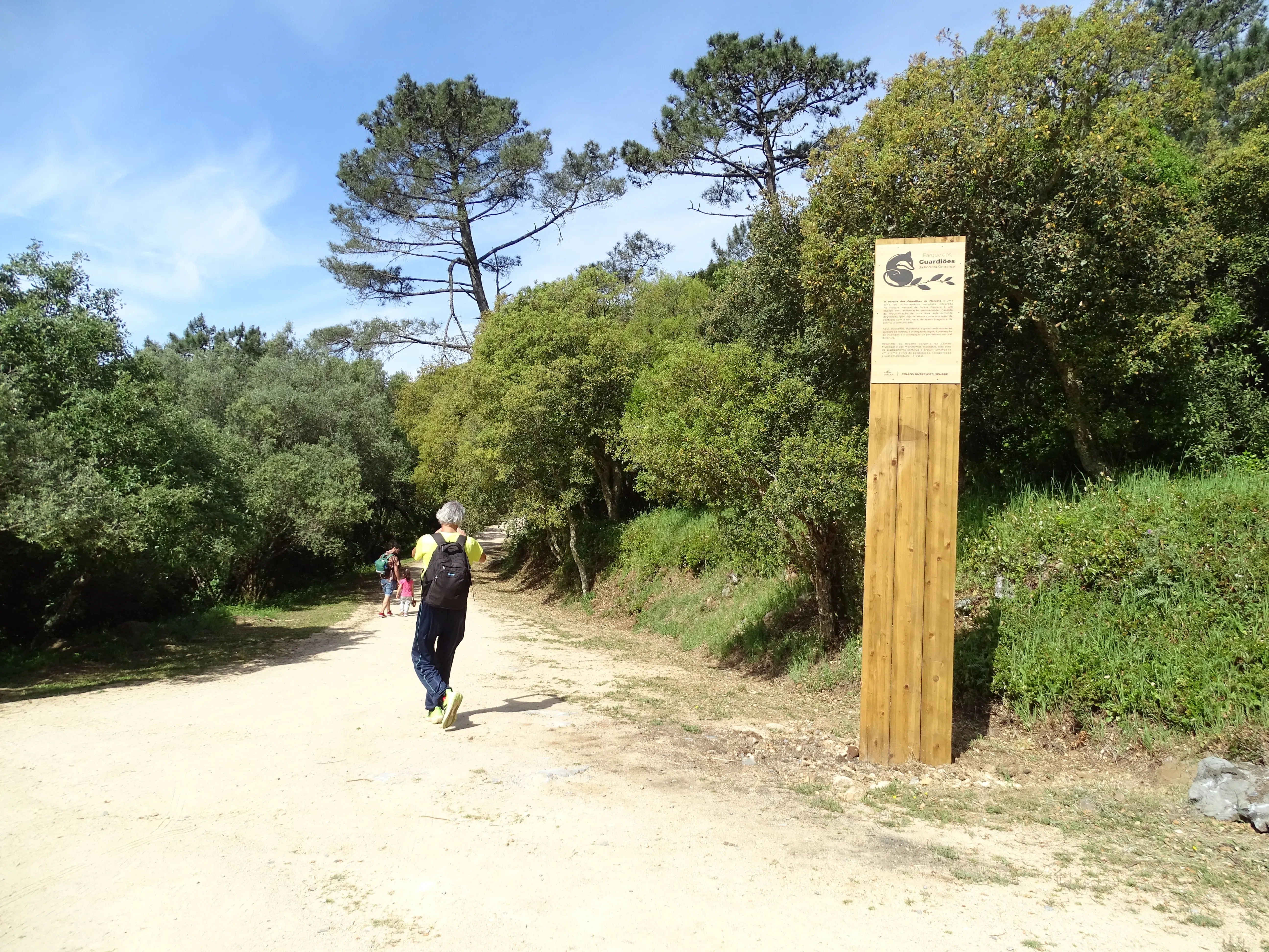 Passeio Pedestre à Lagoa Azul