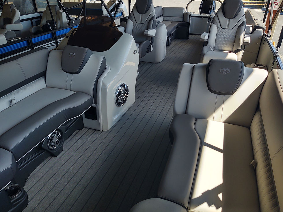 Thumbnail: TAHOE 2585 CASCADE QUAD LOUNGER