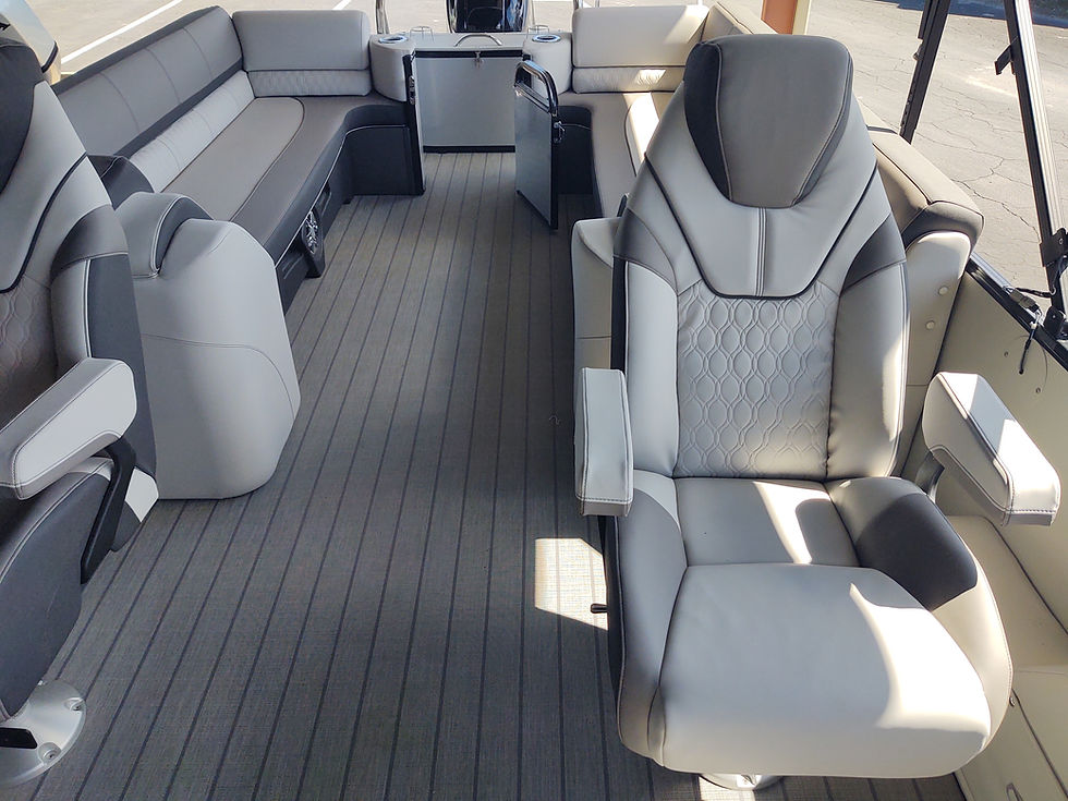Thumbnail: TAHOE 2585 CASCADE QUAD LOUNGER