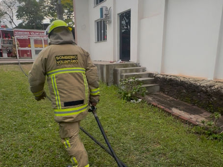 Incêndio atinge porão da Igreja Adventista do Sétimo Dia em Tenente Portela