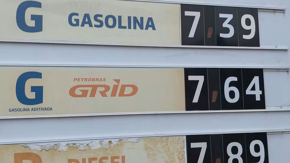 Gasolina aditivada é vendida a R$ 7,38 em Bagé (RS) — Foto: Reprodução/RBS TV