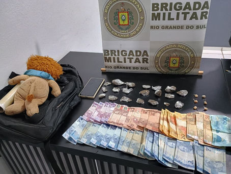 Brigada Militar de Santo Augusto, prende uma mulher por tráfico de drogas