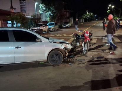 Colisão entre carro e moto em Tenente Portela