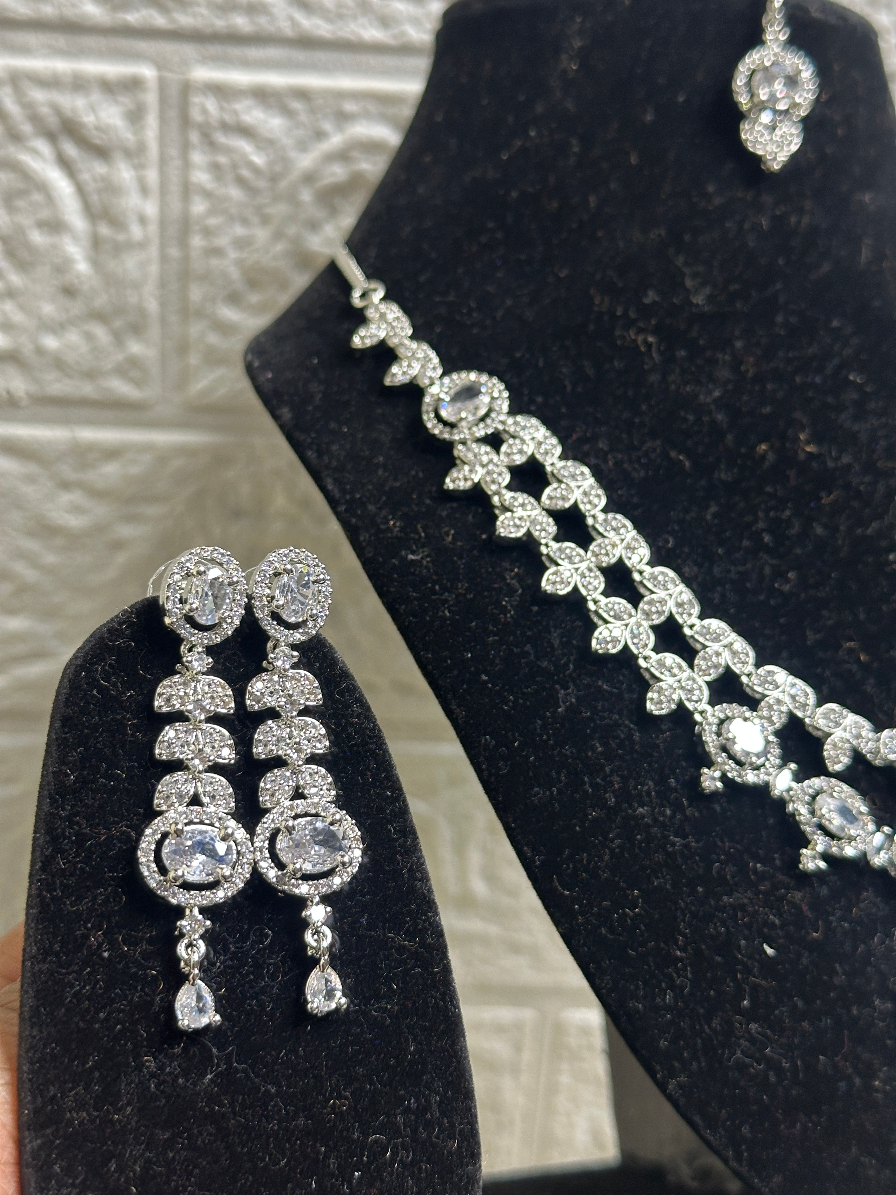 Haye Necklace set
