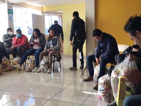 Un año sin salario llevan 400 docentes de preparatorias del PT