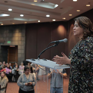 “Es tiempo de mujeres” significa mejorar las condiciones de trabajo: Fabiola Alanís a servidoras públicas de la ASM
