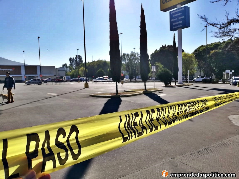 #Morelia Sicarios en moto disparan contra dos personas en estacionamiento de Superama (+Fotos+Video)