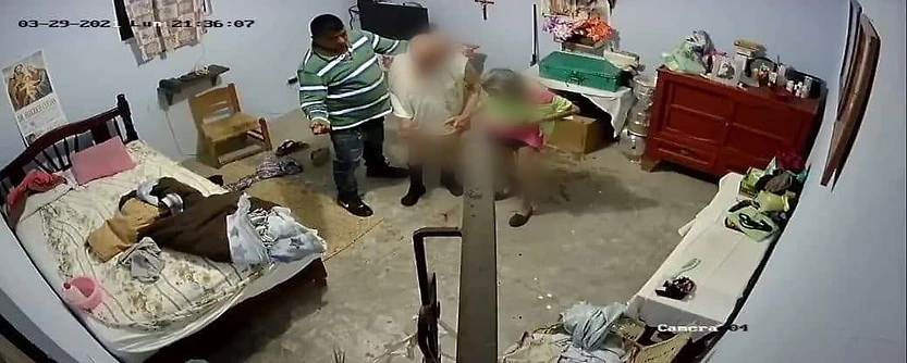 Michoacán: Hombre golpea y asalta a pareja de adultos mayores; los reportan graves