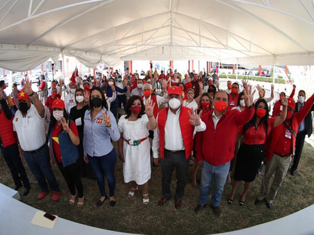 Abandera PT ante IEM al Profesor Raúl Morón como candidato al gobierno de Michoacán