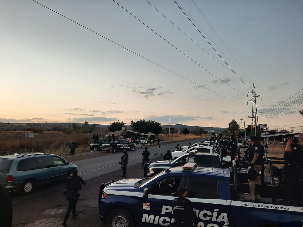 Michoacán: Queda en video como sicarios fusilan a más de 15 asistentes de velorio