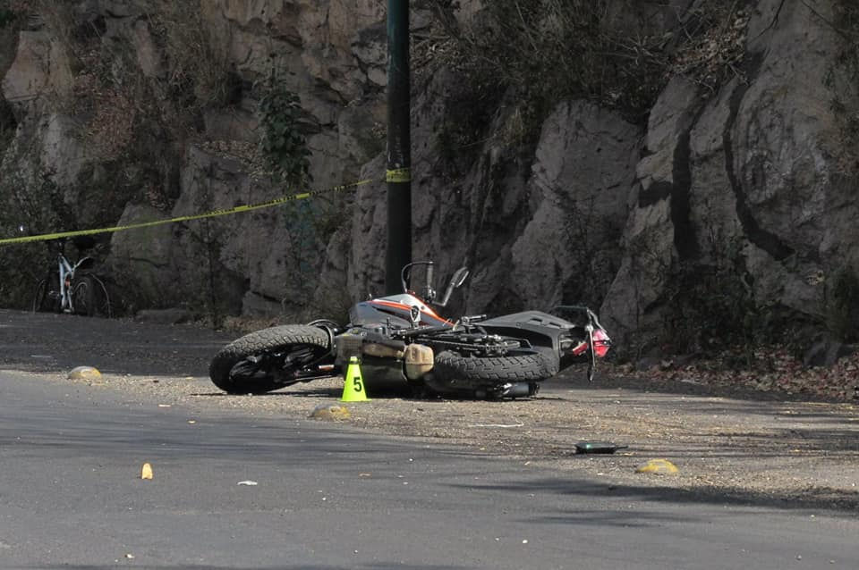 Joven motociclista fallece este domingo tras accidentarse en el libramiento sur de Morelia