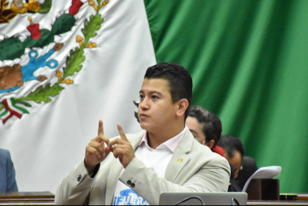 Aprendizaje educativo para personas con discapacidad debe ser acorde a sus necesidades: Víctor Zurita