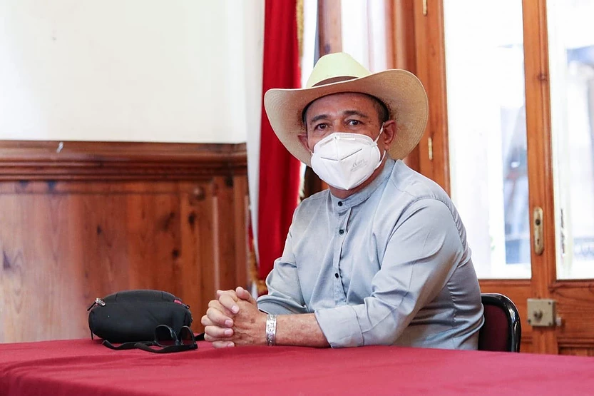Salvador Arvizu critica el derroche en precampañas frente a los michoacanos en crisis