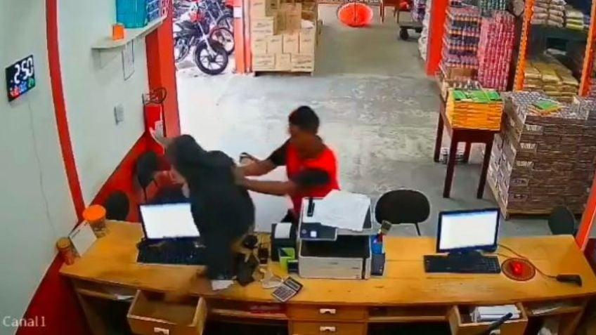 Robo frustrado: empleado de un comercio hiere en la mano a un delincuente con un machete y casi termina sin brazo