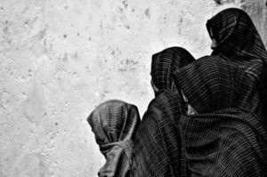 #Entérate ¿Quienes son y cómo surgen las plañideras?, mujeres que cobran por llorar