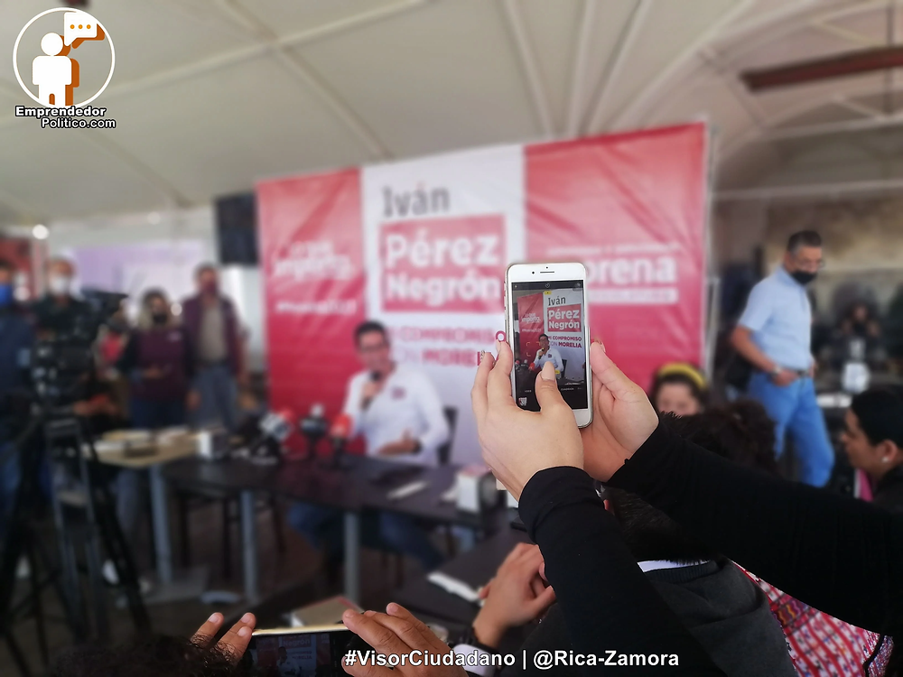 "Vamos a consolidar la 4T en Morelia: Iván Pérez Negrón; buscará la candidatura