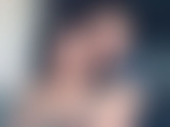 Se viraliza romance de mujer rusa con su hijastro; ya esperan un hijo