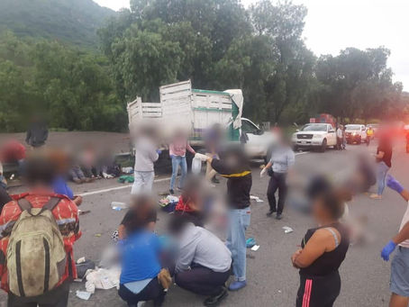 En aparatoso accidente en la Autopista de Occidente, deja un saldo de varios heridos y un muerto