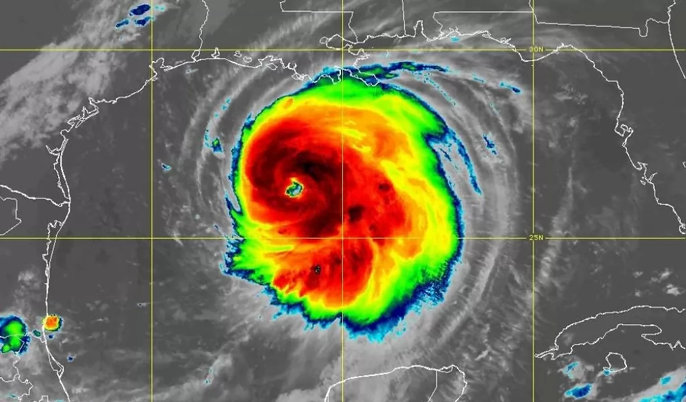 Huracán 'Laura' ya es categoría 4 y extremadamente peligroso
