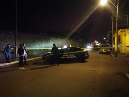 #Michoacán: Taxista es asesinado a balazos por unos pasajeros