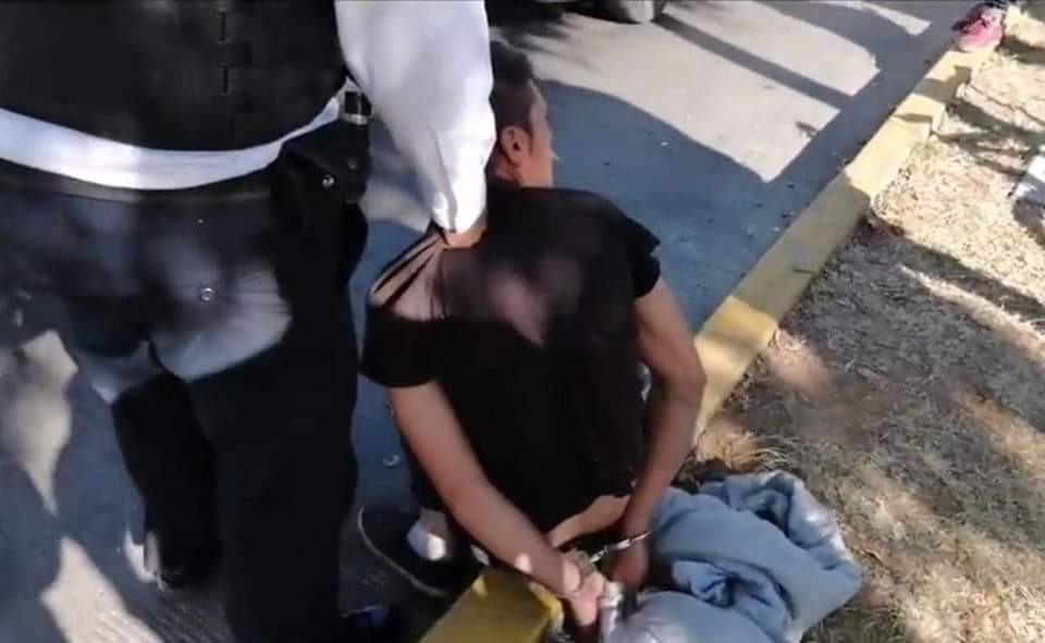 Morelianos atrapan a asaltante en la Calzada Juárez y así le fue