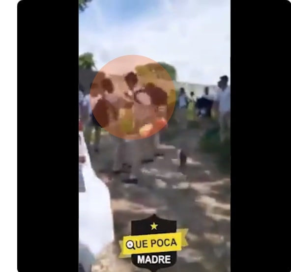 Video: PELEA ESCOLAR EN TABASCO TERMINA CON LA MUERTE DE UNO DE LOS JÓVENES