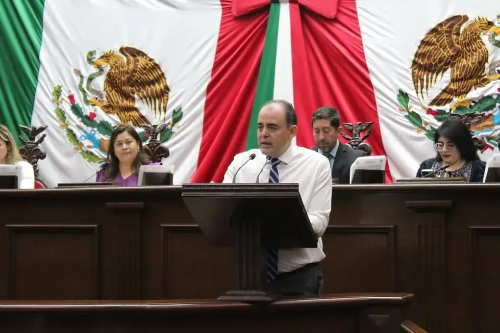 El Diputado Baltazar Gaona propone castigar el uso de drones con fines criminales en Michoacán