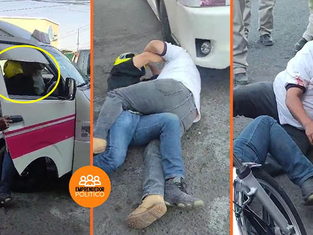 Chofer de la combi de la ruta rosa y motociclista se agarran a trancazos en la vía pública