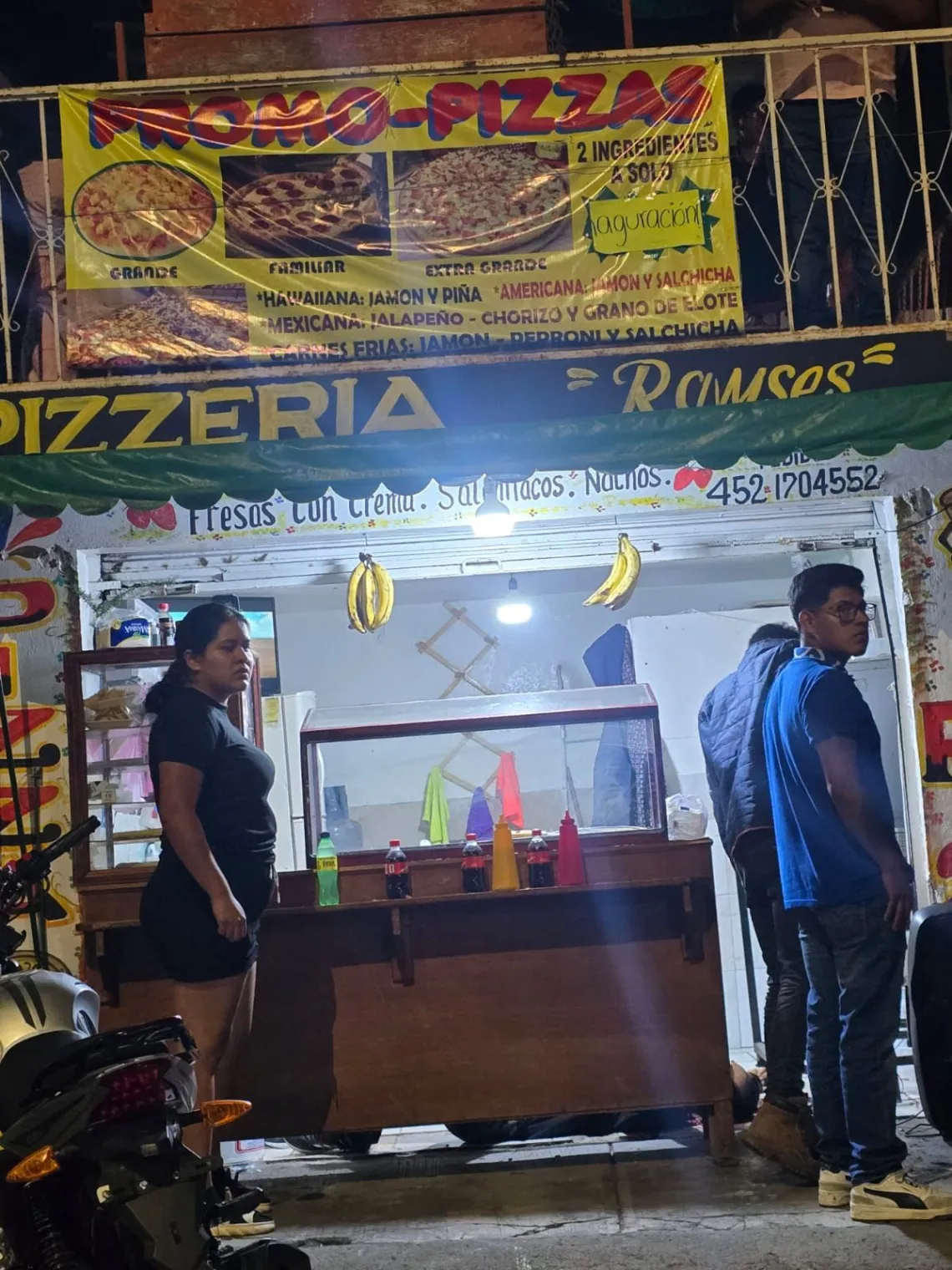 Uruapan: Atacantes matan a dueño de pizzería y dejan herida a su joven empleada 