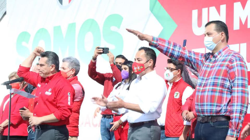 Memo Valencia toma protesta como candidato del PRI para la alcaldía de Morelia