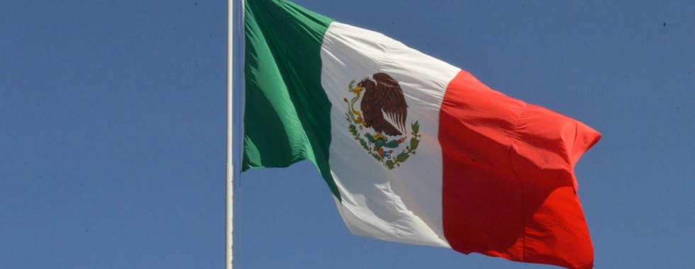 Con un acto cívico, celebran en Acámbaro el 199 Aniversario de la Bandera Nacional Mexicana