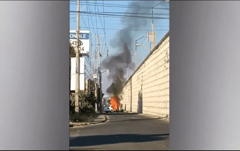 ¡Lo que paso en Celaya! Bloqueos con autos incendiados (VIDEO)