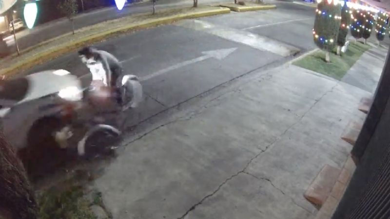 México: Atropellan a otro vendedor de tamales (+Video)