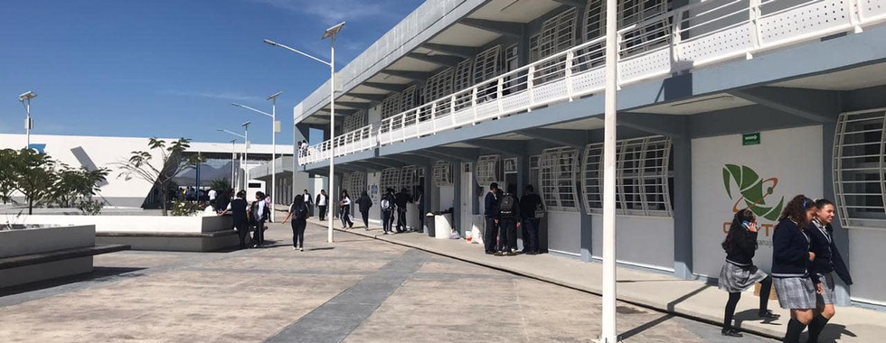 Alcalde asiste a la ceremonia de inicio de cursos en el CECYTE Plantel Acámbaro